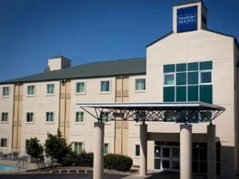 Days Inn & Suites By Wyndham Augusta Near Fort Eisenhower Extérieur photo