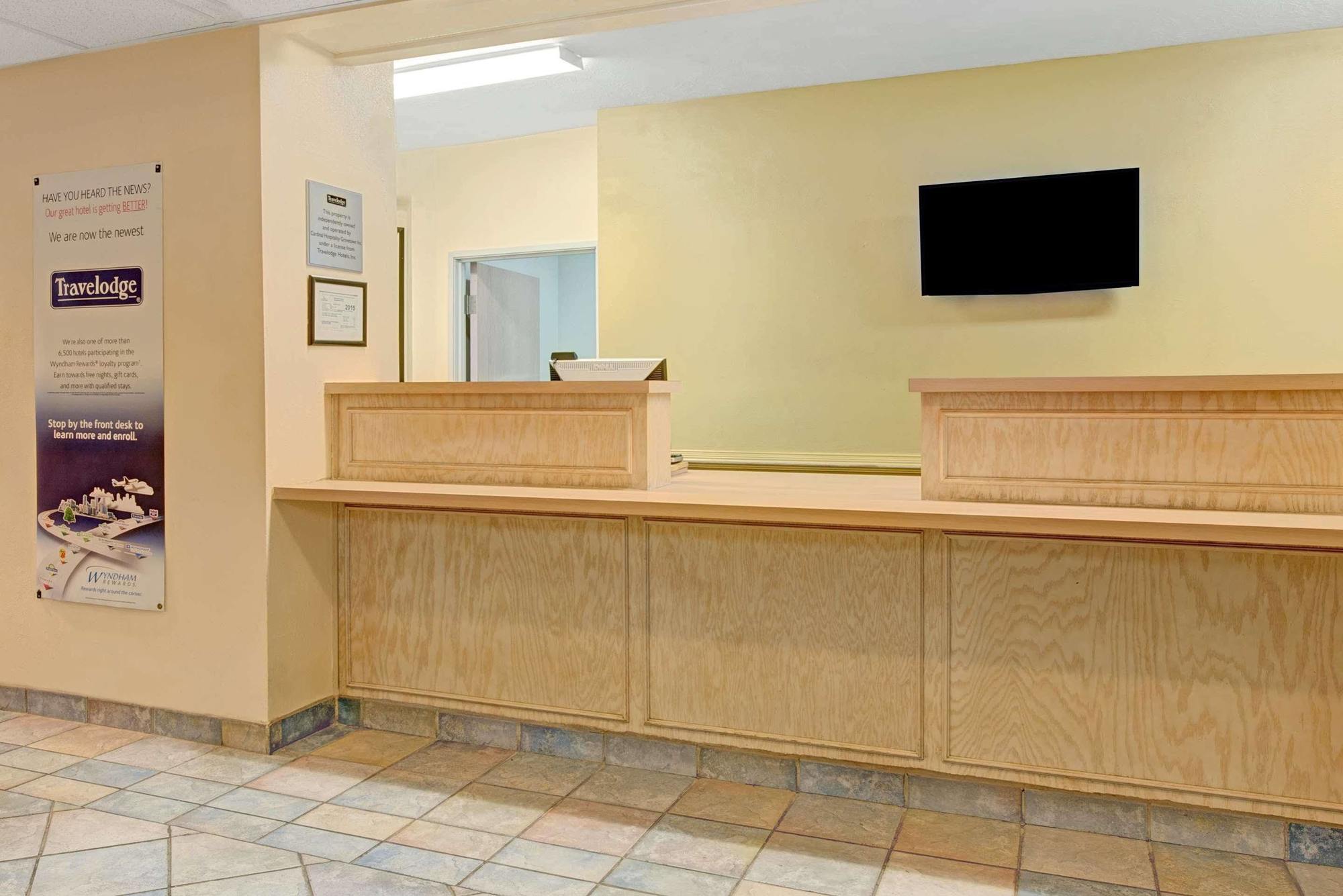 Days Inn & Suites By Wyndham Augusta Near Fort Eisenhower Extérieur photo