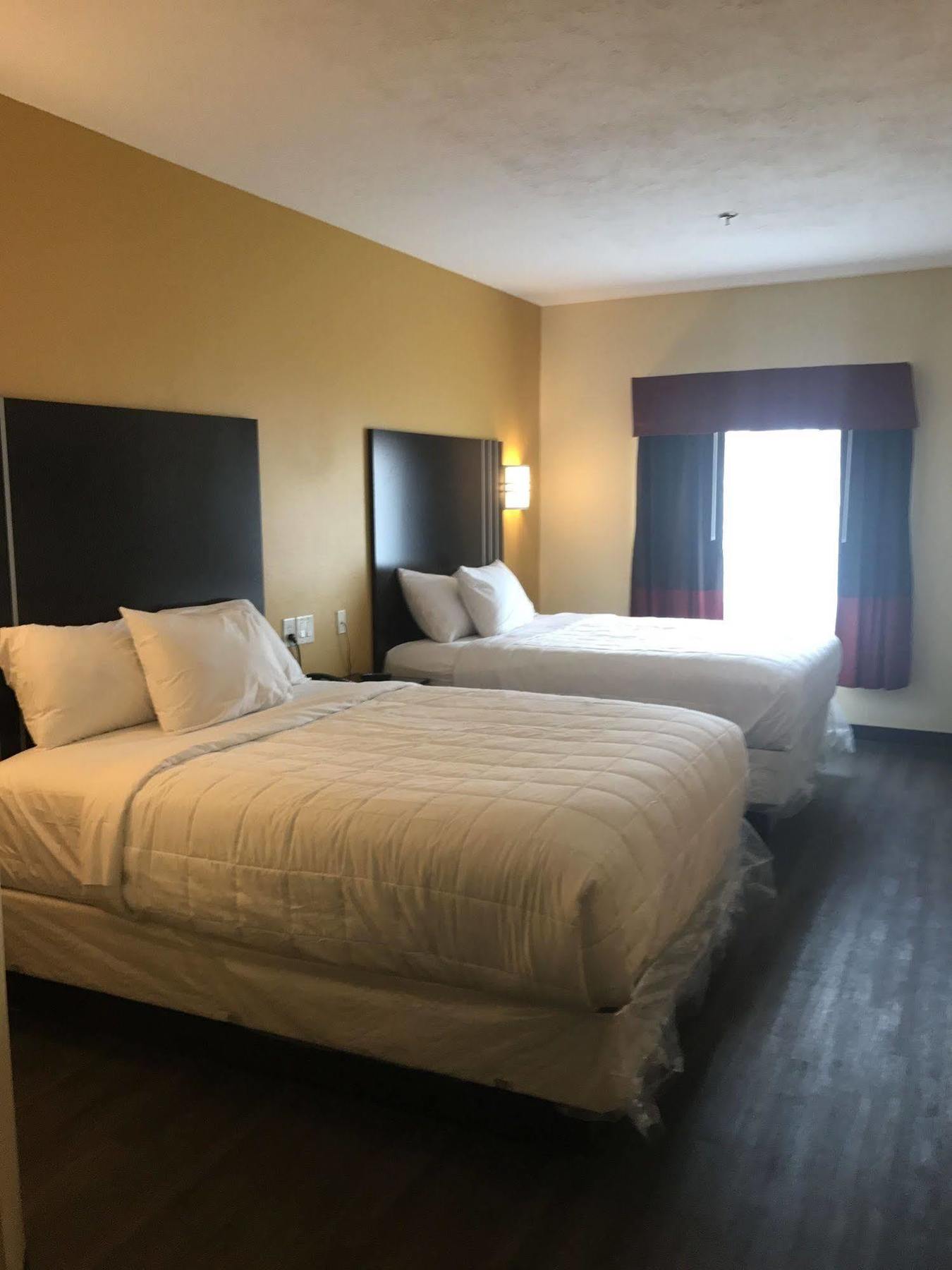 Days Inn & Suites By Wyndham Augusta Near Fort Eisenhower Extérieur photo
