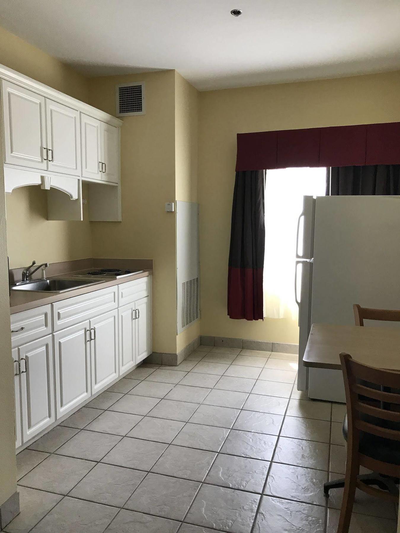 Days Inn & Suites By Wyndham Augusta Near Fort Eisenhower Extérieur photo