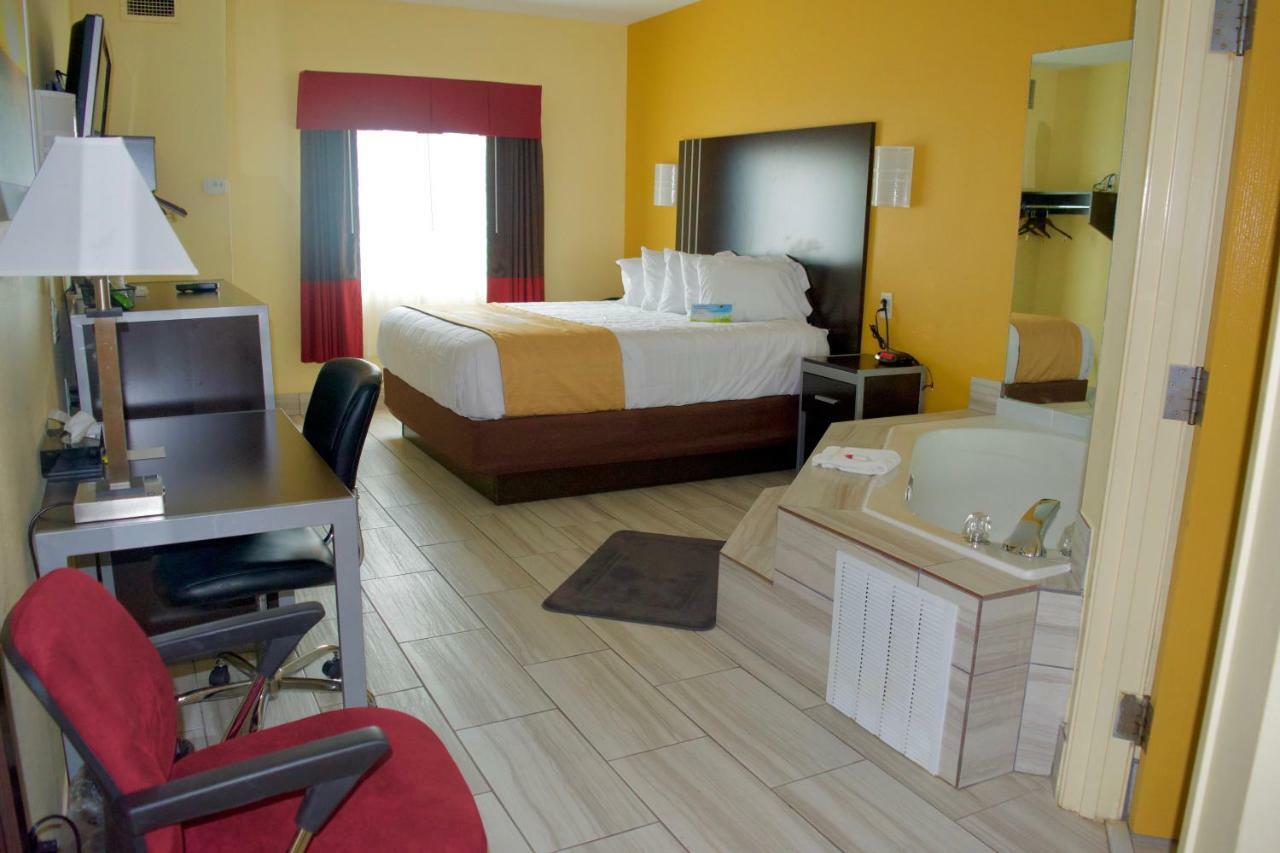 Days Inn & Suites By Wyndham Augusta Near Fort Eisenhower Extérieur photo