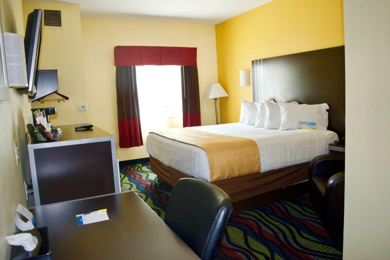 Days Inn & Suites By Wyndham Augusta Near Fort Eisenhower Extérieur photo